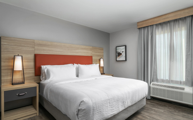 photo 3 of Candlewood Suites Chattanooga – Hamilton Place by IHG