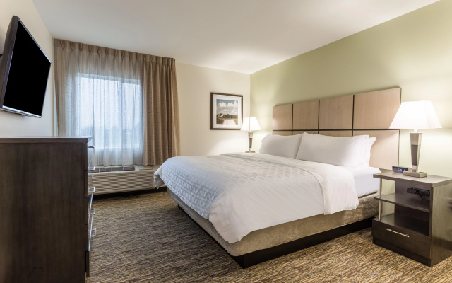 photo 3 of Candlewood Suites Davenport by IHG