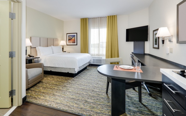 photo 3 of Candlewood Suites Dallas NW - Farmers Branch by IHG