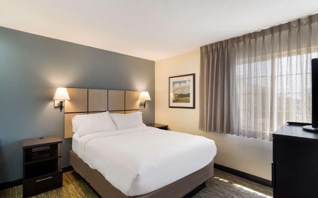 photo 5 of Sonesta Simply Suites Hampton