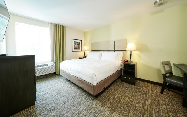 photo 4 of Sonesta Simply Suites Houston W Beltway