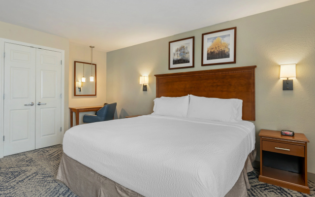 photo 4 of Candlewood Suites Indianapolis East by IHG