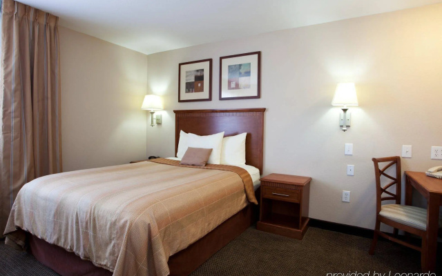 photo 3 of Candlewood Suites Lake Charles - Sulphur by IHG