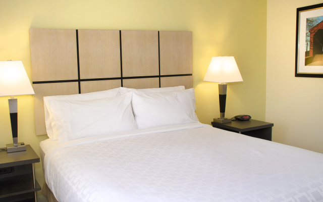 photo 4 of Candlewood Suites - Lancaster West by IHG
