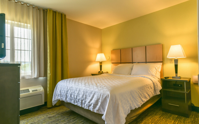 photo 4 of Candlewood Suites Medford by IHG