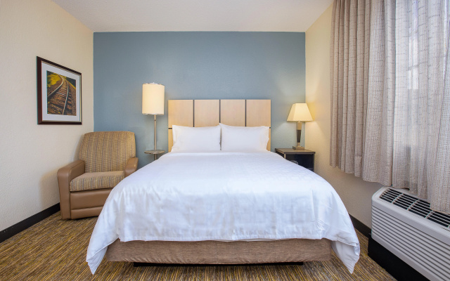 photo 3 of Sonesta Simply Suites Miami Airport Doral