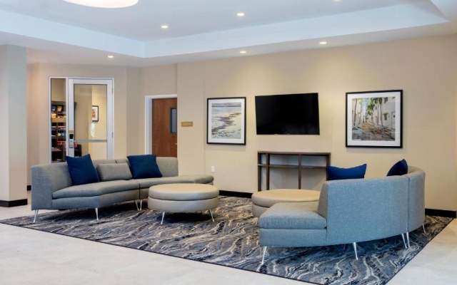 photo 2 of Candlewood Suites Miami Exec Airport - Kendall, an IHG Hotel