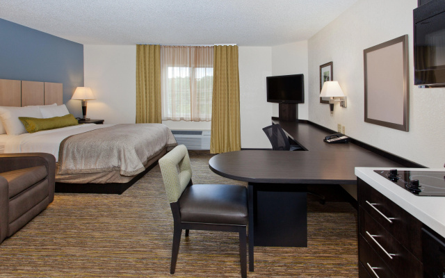photo 2 of Sonesta Simply Suites Nashville Brentwood