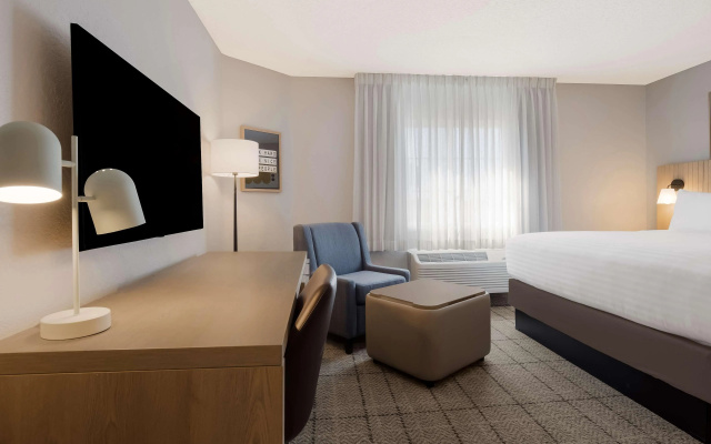 photo 4 of Sonesta Simply Suites Irvine East Foothill