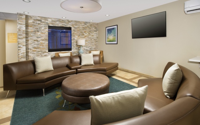 photo 2 of Candlewood Suites Richmond-South by IHG