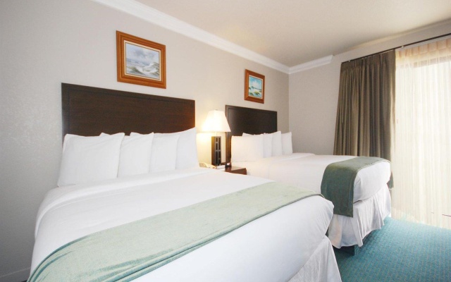 photo 3 of Cannery Row Inn