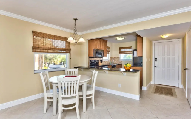 photo 4 of Capri Golf Condo 2 Bedroom Home by NFVH