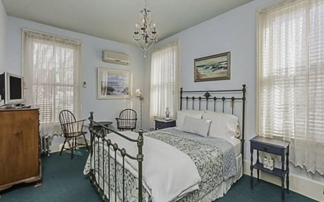 photo 2 of Captain Stannard House Bed and Breakfast Country Inn