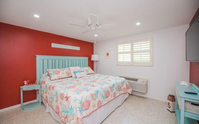 photo 5 of Captain's Quarters at Anna Maria Island Inn