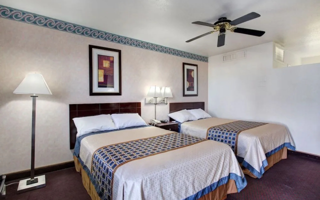 photo 4 of Carlsbad Inn New Mexico