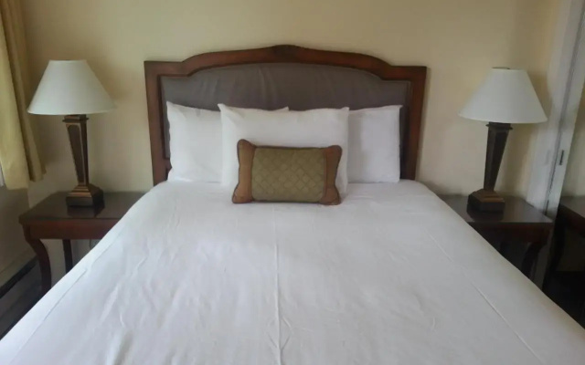 photo 4 of Carmel Crystal Bay Inn