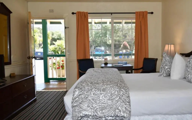 photo 3 of Monterey Pines Inn