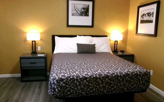 photo 4 of Carmel Wayfarer Inn
