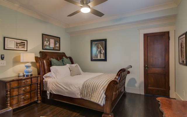 photo 2 of Caroline House Nashville Historic Inn