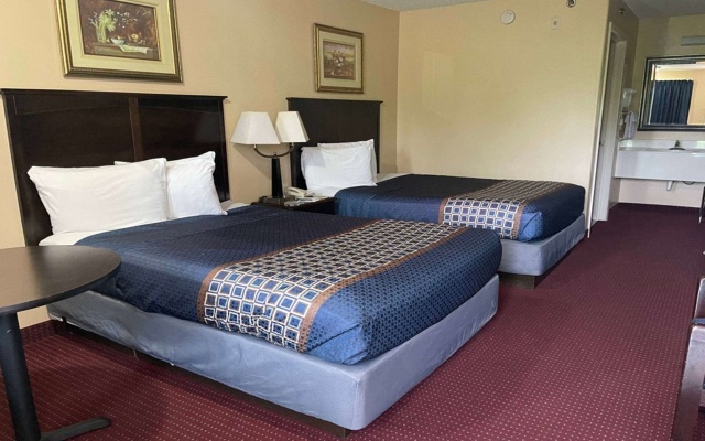 photo 4 of Carom Inn A Travelodge By Wyndham Denham Springs