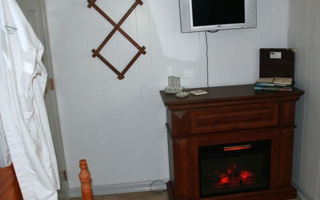 photo 2 of Carriage Corner Bed & Breakfast