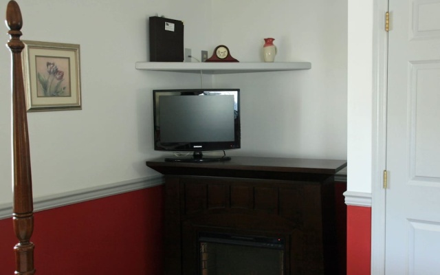 photo 3 of Carriage Corner Bed & Breakfast