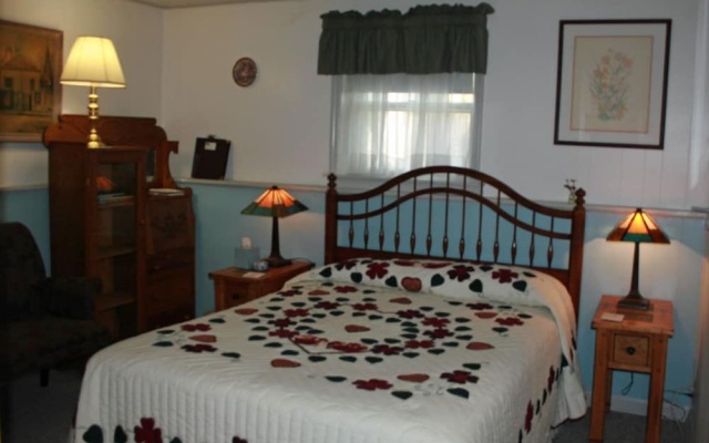 photo 4 of Carriage Corner Bed & Breakfast