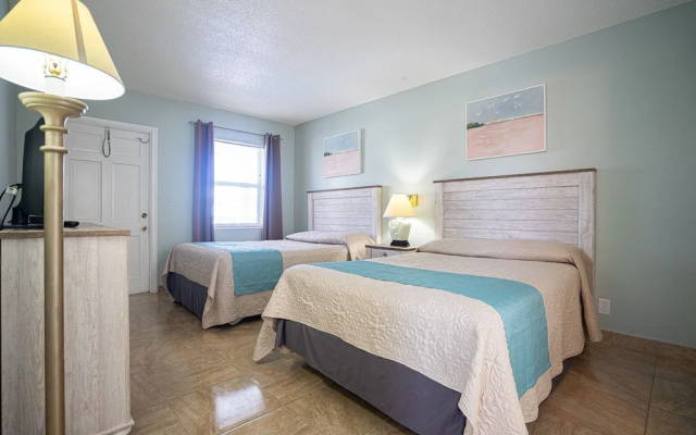 photo 4 of Carriage House Resort Motel