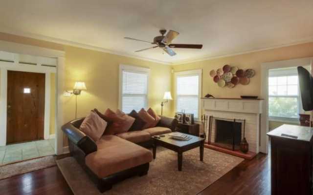 photo 3 of Casa Blanca - 3bd2ba - Private Pool & Parking