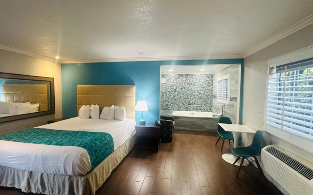 photo 2 of Casa Blanca Hotel - Orange