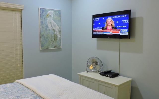 photo 3 of Casa Elegante 3/2.5 for 6+ New, Near Everything
