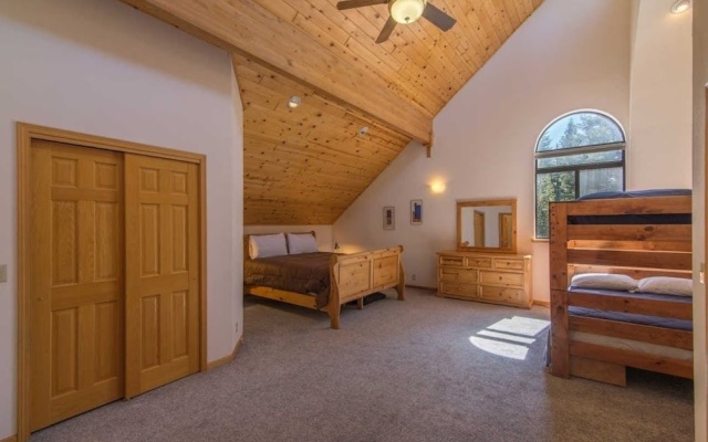 photo 4 of Casa Grande de St. Bernard - 6 Br Home