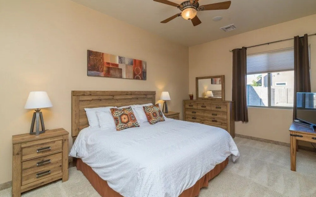 photo 2 of Casa Vista 4 Bedroom Home by RedAwning