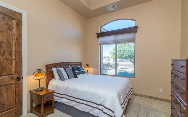 photo 5 of Casa Vista 4 Bedroom Home by RedAwning