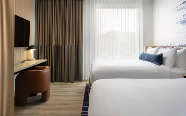 photo 2 of Cascade Hotel, Kansas City, a Tribute Portfolio Hotel