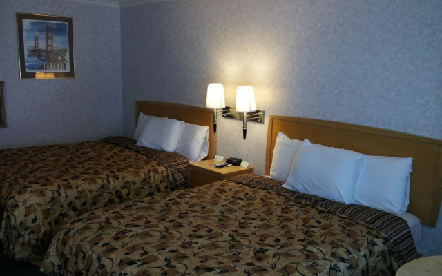 photo 4 of Castle Inn