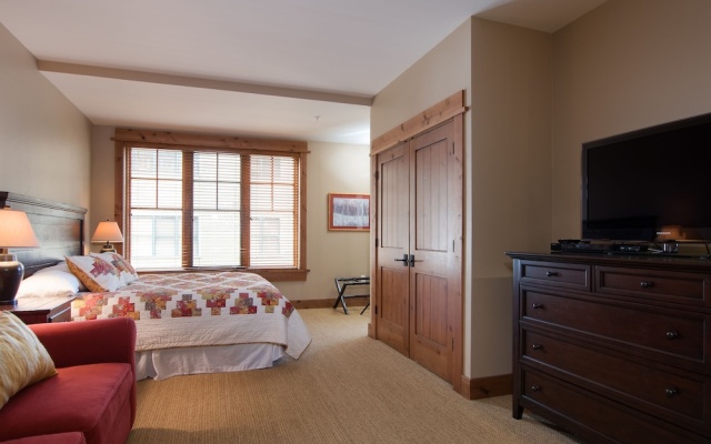 photo 3 of Catamount Condo #306 2 Bedrooms 2.5 Bathrooms Condo