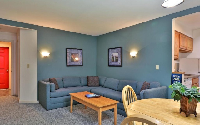 photo 4 of Cedarbrook Queen Suite 109