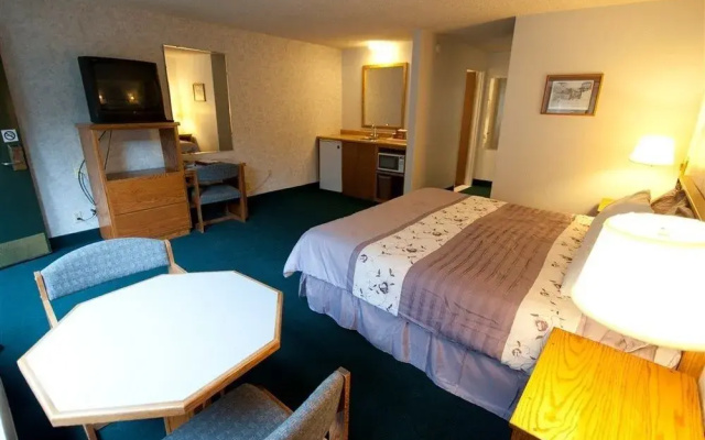 photo 5 of Cedarwood Inn of Ashland