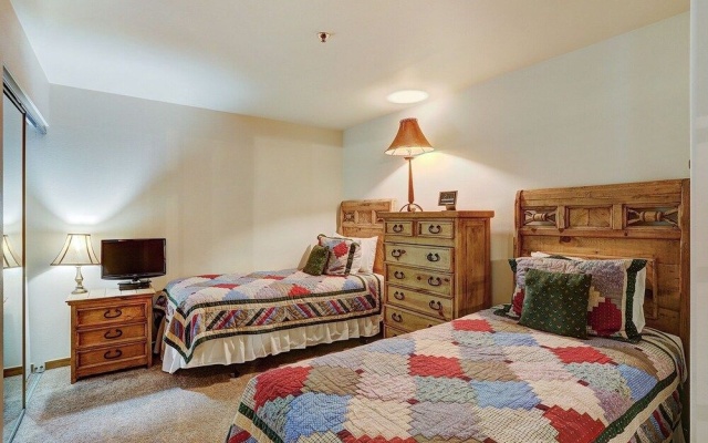 photo 2 of Newly Renovated 2 Bed/ 2 Bath Beaver Creek 2 Bedroom Condo by RedAwning