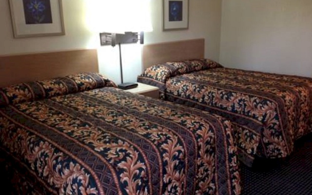 photo 4 of Chandler Inn
