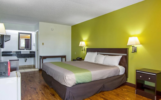photo 3 of Red Roof Inn Charlotte Airport
