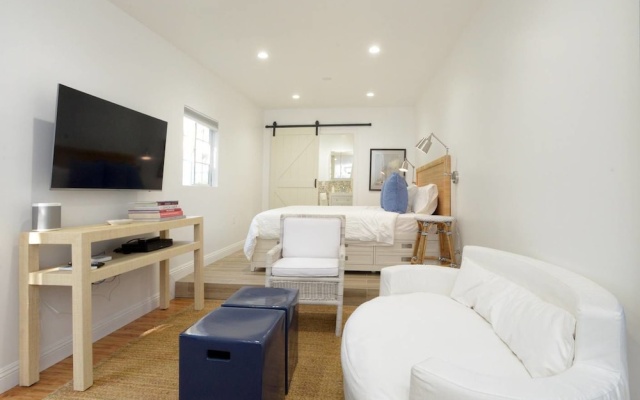 photo 3 of Charming 2br/2ba Cottage - Close to the Beach