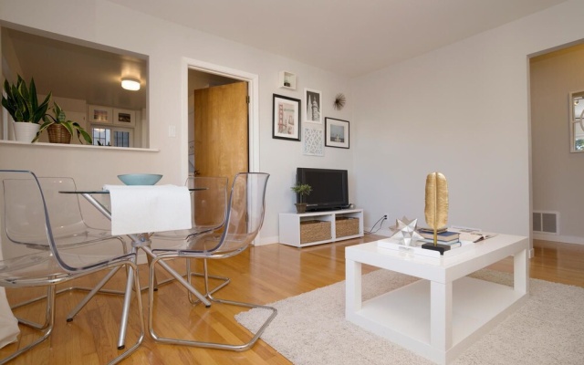 photo 2 of Charming & Cozy Dolores Park Condo by RedAwning