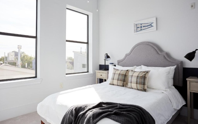 photo 5 of Charming Museum District Suites by Sonder