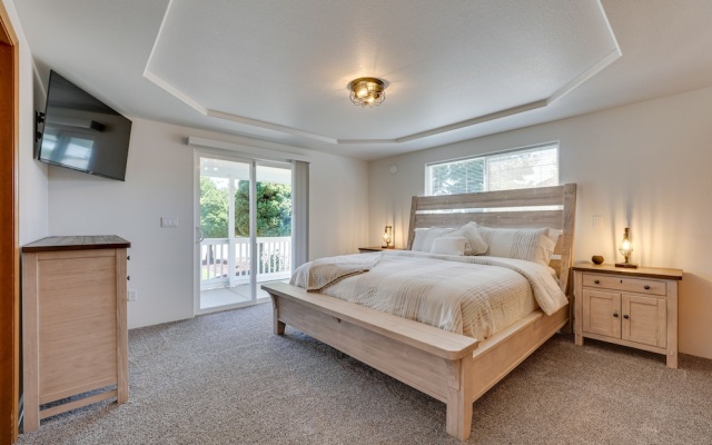 photo 3 of Charming Rogue Valley Home in Central Point!