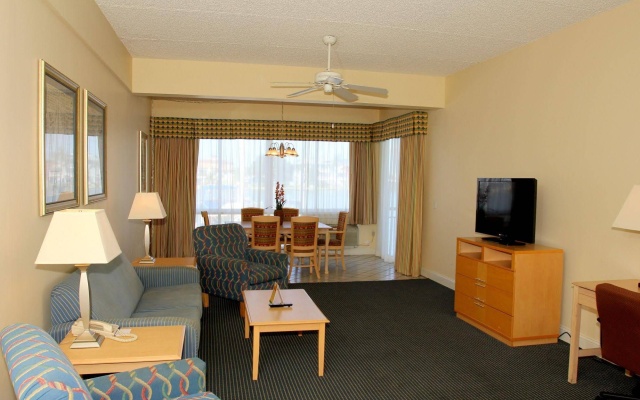 photo 3 of Chart House Suites and Marina