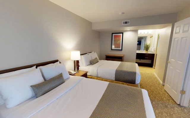 photo 5 of Chase Suite Hotel Newark-Fremont