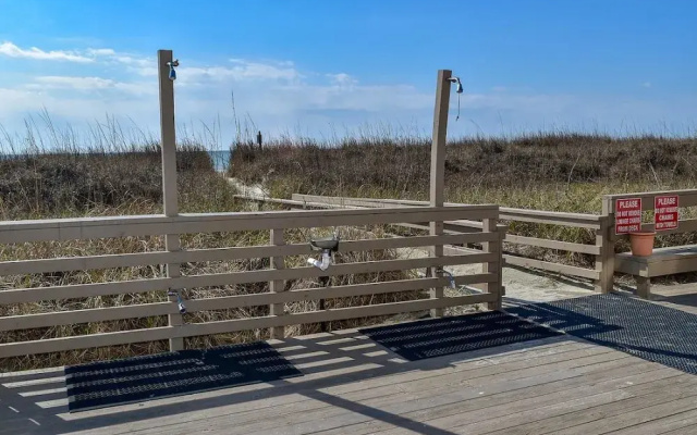 photo 5 of Chateau By The Sea O2 - 2 Br Condo