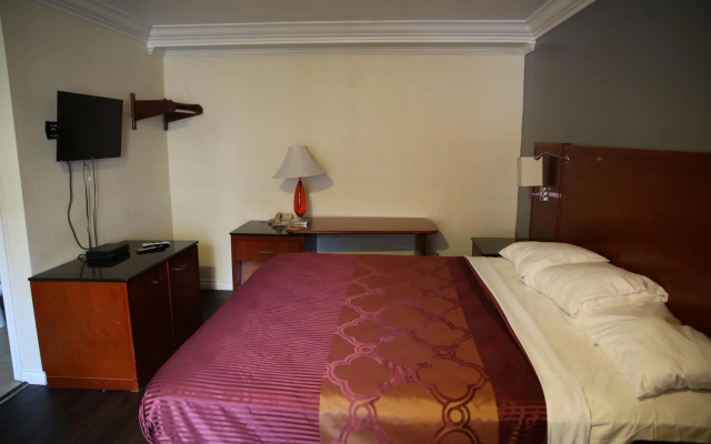 photo 3 of Chateau Inn and Suites